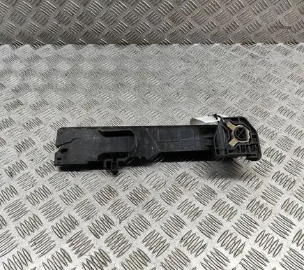 BMW i3 Radiator support slam panel bracket 7616025
