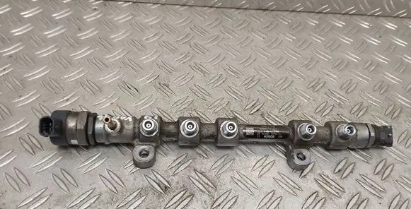 Toyota Yaris Fuel main line pipe 2381033030