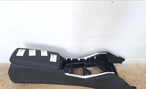 BMW 4 G22 G23 G24 G26 Center console 
