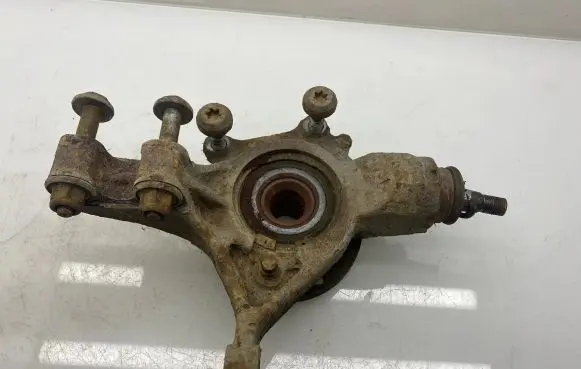 Peugeot 307 Front wheel hub