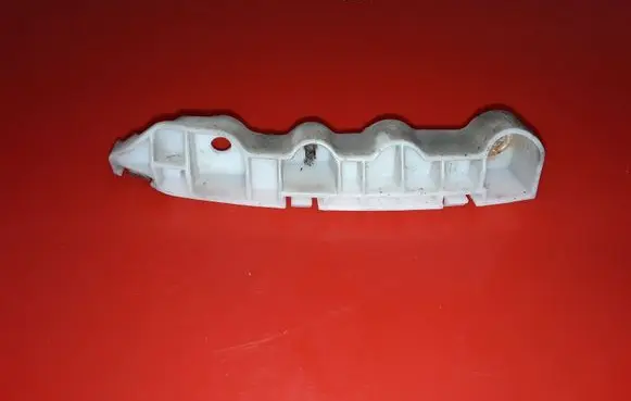 Citroen C-Crosser Front bumper mounting bracket NOCODE