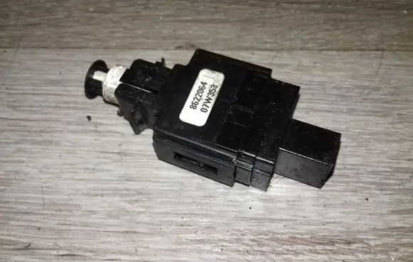 Volvo S80 Brake pedal sensor switch 8622064