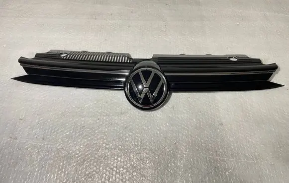 Volkswagen Golf VIII Front grill 5H0853655N 5H0853651BC 21022025