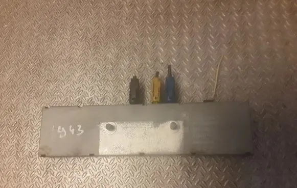 BMW Z4 E85 E86 Aerial antenna amplifier 6912817