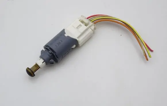 Renault Scenic II - Grand scenic II Brake pedal sensor switch 8200168238B