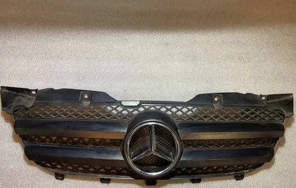 Mercedes-Benz Sprinter W906 Front bumper upper radiator grill A9068800365 9068800365
