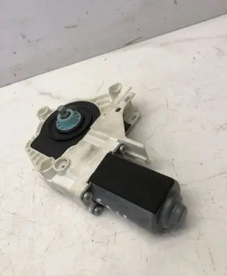 Audi A5 Sportback 8TA Front door window regulator motor 8T0959802B 150420260697