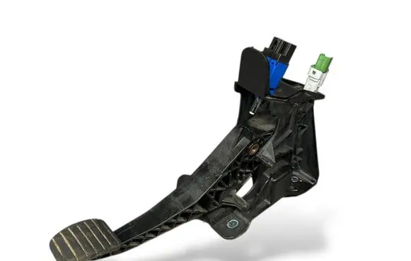 Dacia Dokker Clutch pedal 465039034R 465037621R 253256730R