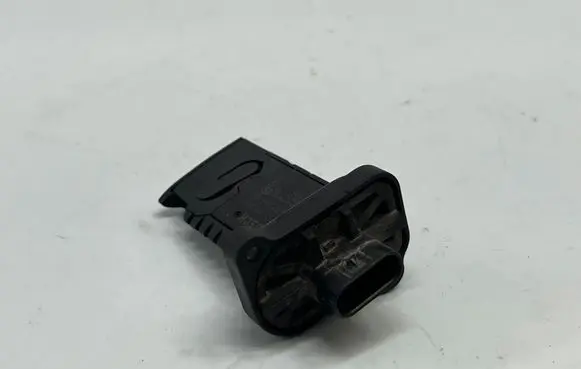 BMW X1 E84 Mass air flow meter 7602038 13627602038 0280218266