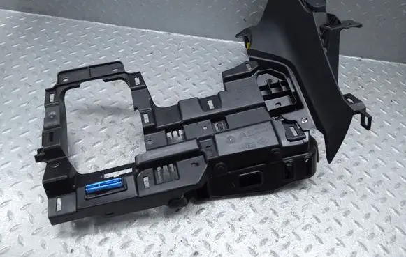 Citroen Berlingo Dashboard lower bottom trim panel 98205749 928000200ZD