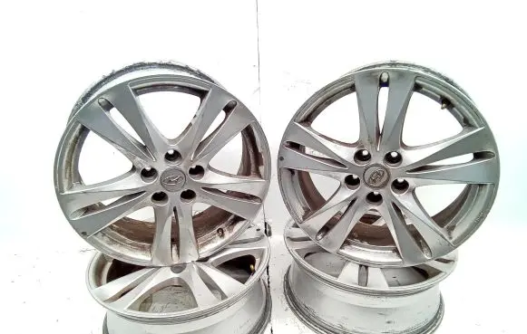 Hyundai Santa Fe R18 alloy rim 529102B380