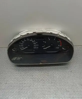 Mitsubishi Space Star Speedometer (instrument cluster) MR480209 2573201840 216539116