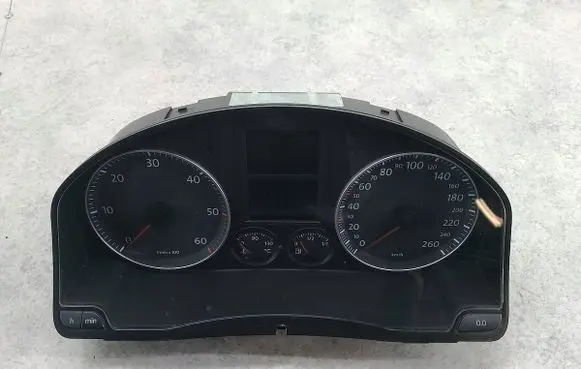Volkswagen Golf V Speedometer (instrument cluster) 