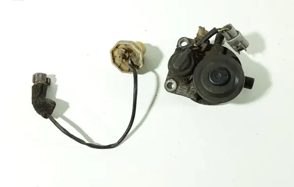 Toyota Corolla E120 E130 Fuel filter housing 