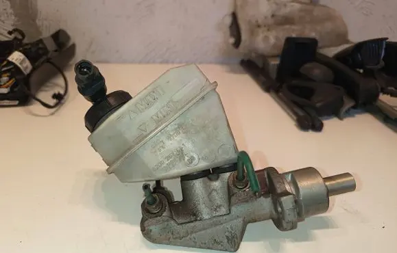 Renault Clio II Master brake cylinder 7700417826 8200262441