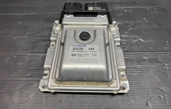 KIA Picanto Engine control unit/module 3910704294 9001190366KE