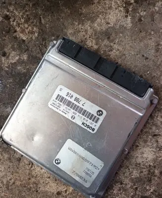 BMW 5 E39 Engine control unit/module