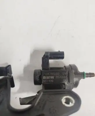 BMW 2 F45 Vacuum valve 8570591 16T109 70478502