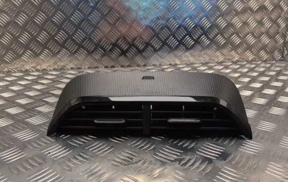 Skoda Octavia Mk4 Dash center air vent grill 5E3820951F SK38