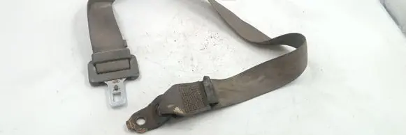 Middle seatbelt (rear)