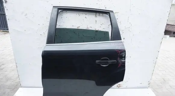 Ford Kuga I Rear door