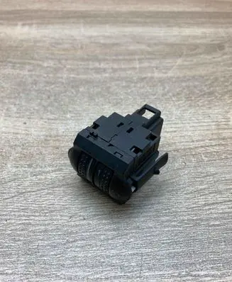 Volkswagen PASSAT B5.5 Headlight level height control switch 3B0941333C
