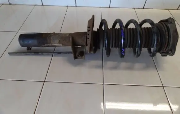 Volkswagen Touran I Front shock absorber with coil spring