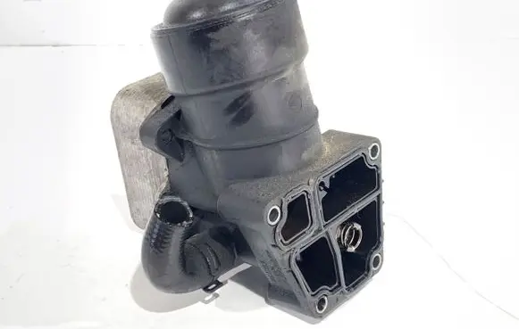 Volkswagen PASSAT B7 Oil filter mounting bracket 03L115389C
