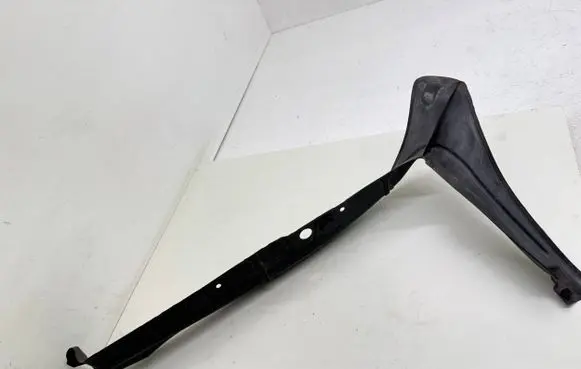 Audi A5 8T 8F Fender end trim 8T0821111