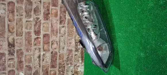 Ford Focus Headlight/headlamp