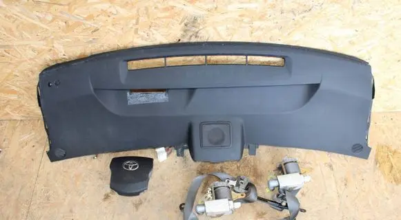Toyota Prius (XW20) Dashboard