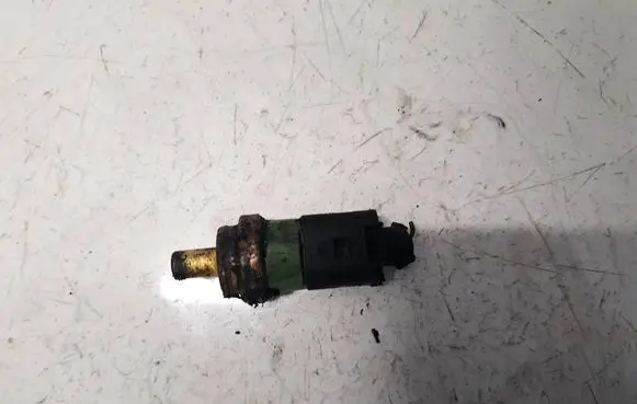 Volkswagen PASSAT B5.5 Coolant temperature sensor 4B0973712