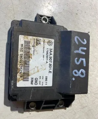 Volkswagen PASSAT B7 Hand brake control module 3AA907801E 17982901A GN00279576