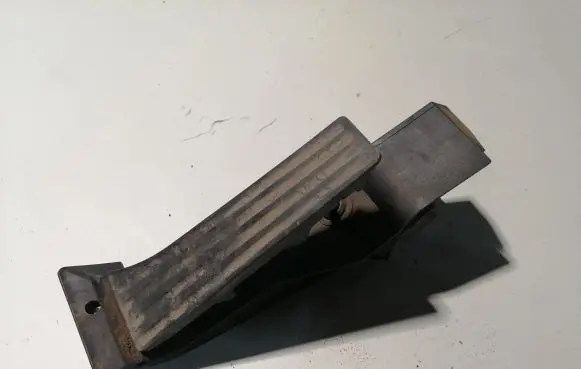 BMW 5 E60 E61 Accelerator throttle pedal 6766931