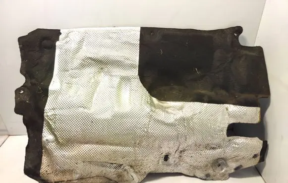 Volvo V60 Heat shield in engine bay 