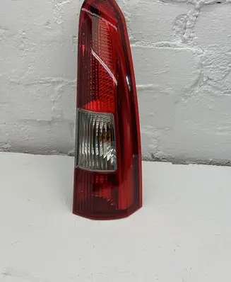 Volvo V70 Rear/tail lights 152844 9154494