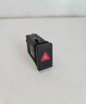 Volkswagen PASSAT B5 Hazard light switch 3b0953235b
