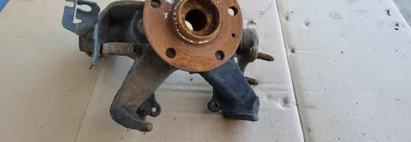 Skoda Octavia Mk2 (1Z) Front wheel hub