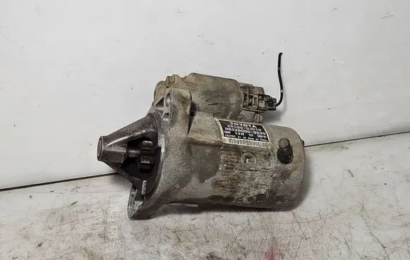 Toyota Yaris Starter motor 281000J010