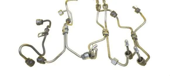 Volvo S60 Fuel injector supply line/pipe D5204T7