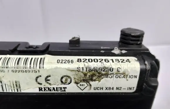 Renault Megane II Fuse module S118400200C 8200261824