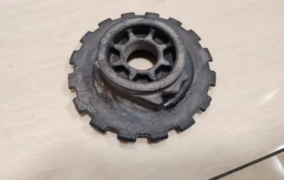 Mercedes-Benz A W169 Rear coil spring rubber mount A1693250384