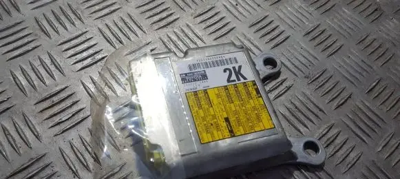 Toyota RAV 4 (XA30) Airbag control unit/module 8917042211