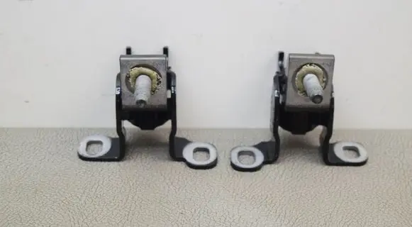BMW 1 F40 Tailgate/trunk/boot hinge 7456043 7456044