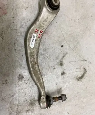 BMW M3 G80 Front lower control arm/wishbone 8095654
