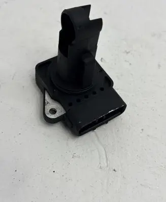 Toyota Corolla Verso AR10 Mass air flow meter 050602 222040N010 MB1974003070