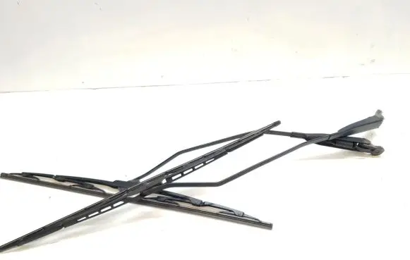 Smart ForTwo I Front wiper blade arm 0001395