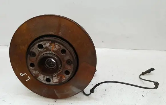 Renault Megane III Front wheel hub spindle knuckle