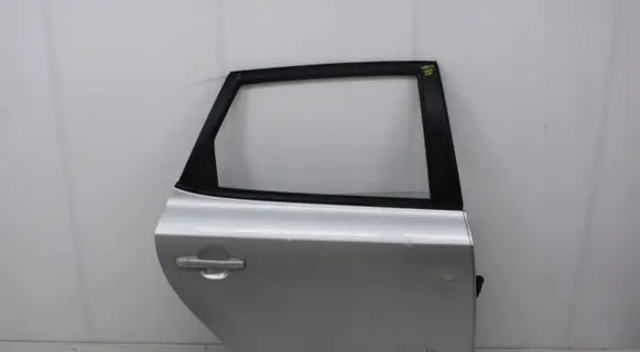 KIA Ceed Rear door 
