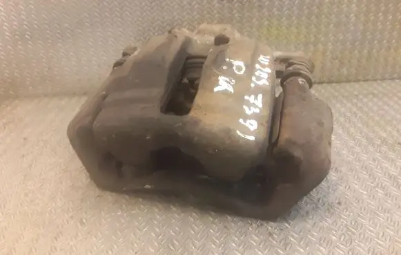 Mercedes-Benz C W203 Front brake caliper